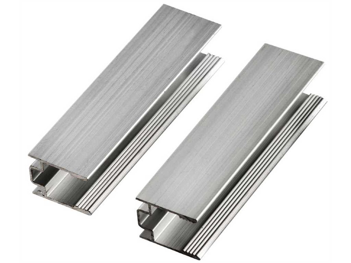 Clip fissaggio strisce luminose flessibili - sezione 10 x 10 mm