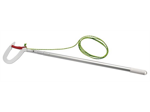 Gancio d'accosto tritelescopico per ormeggio alle boe