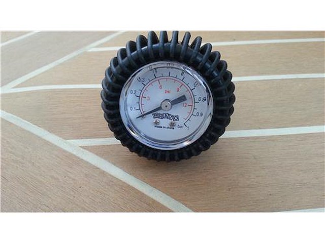 Manometro misura pressione - 0,5 Bar -