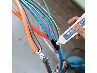 Nastro isolante liquido