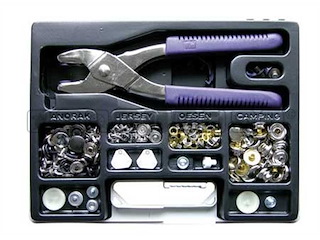 Kit bottoni occhielli con pinza e punzoni