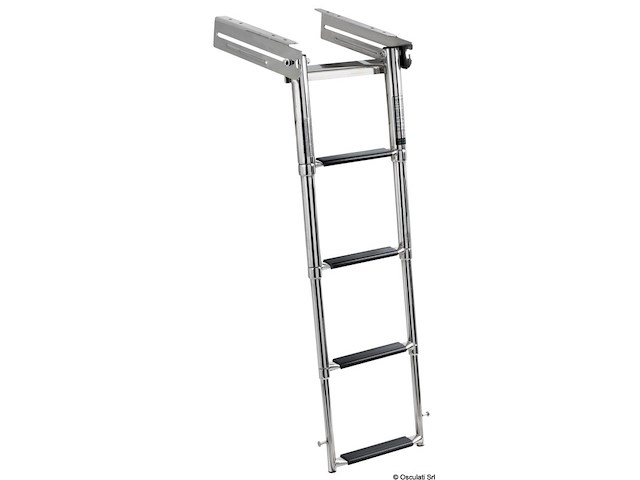 Scaletta sotto plancetta con gradino a sbalzo