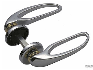 COPPIA MANIGLIE ANTI-AGGANCIO 133MM IN OTTONE CROMATO