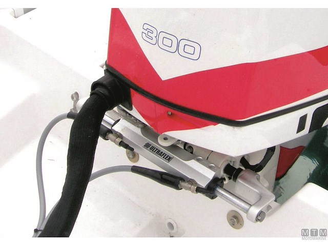 CILINDRO TIMONERIA ULTRAFLEX UC130-SVS/2